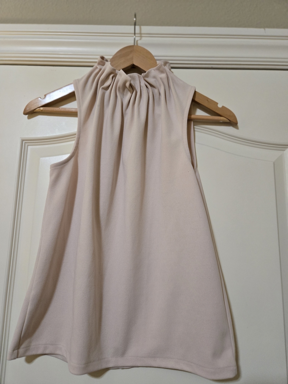 Ann Taylor Soft Blush Pink High-Neck Sleeveless Tank Elegant Layering